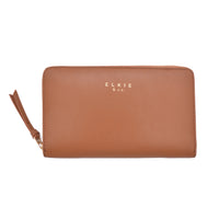 elkie saddle wallet front view on white background